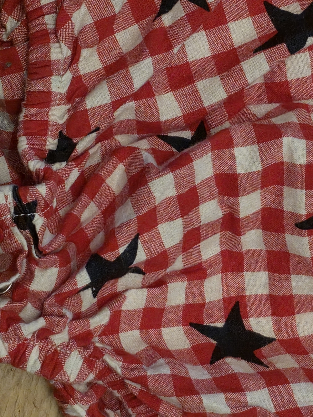 Cat & Jack Red and White Gingham Baby Romper with Black Star Accents 6-9M - Picture 5 of 12